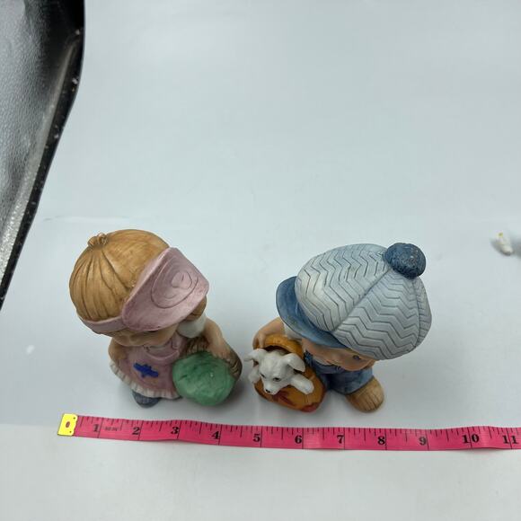 Vintage Homco Figurines Boy Puppy Girl Kitten BROKEN Porcelain 1439 - Picture 2 of 10